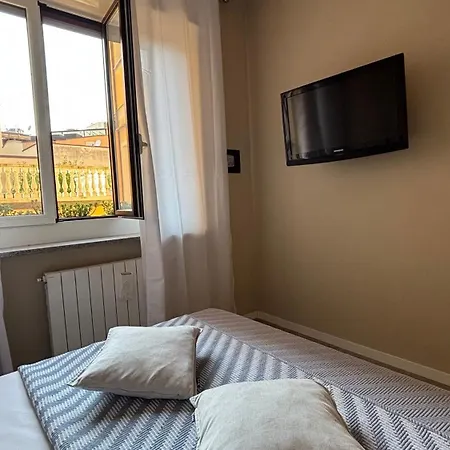 Cozy In Via Canonica Apartament